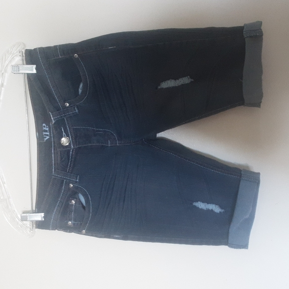 VIP Light Distressed Bling Low Rise Bermuda Shorts Sz 9/10 - Picture 2 of 4